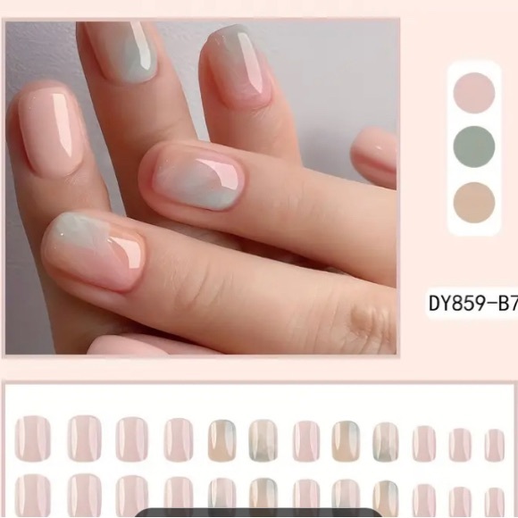 New Press on Nails Fake Fun & Fabulous Glue Pads & File Included - Picture 4 of 4